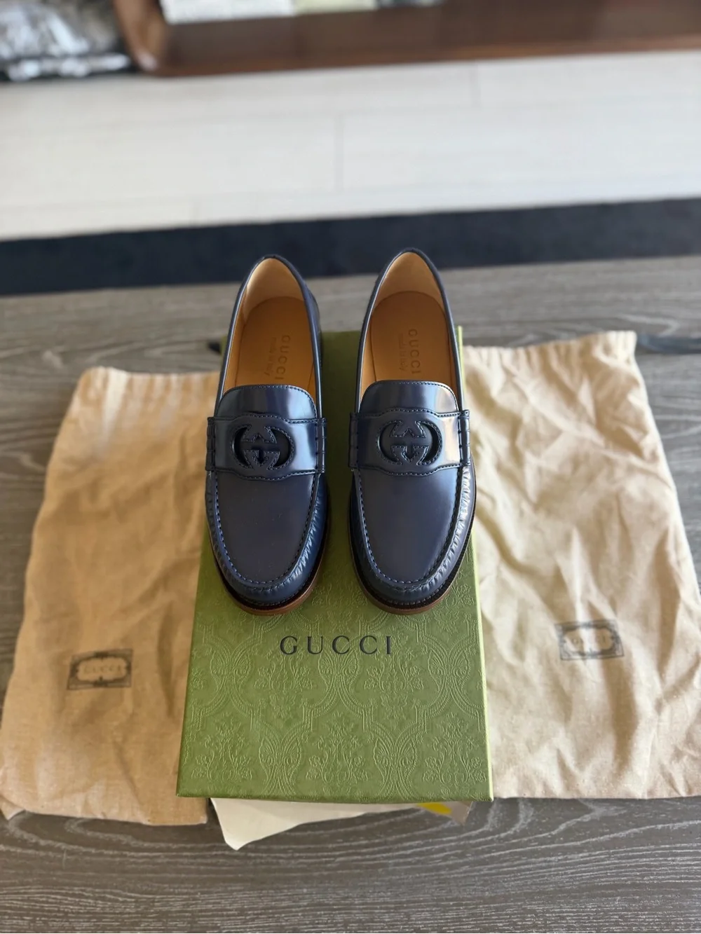 Gucci elegant blue
